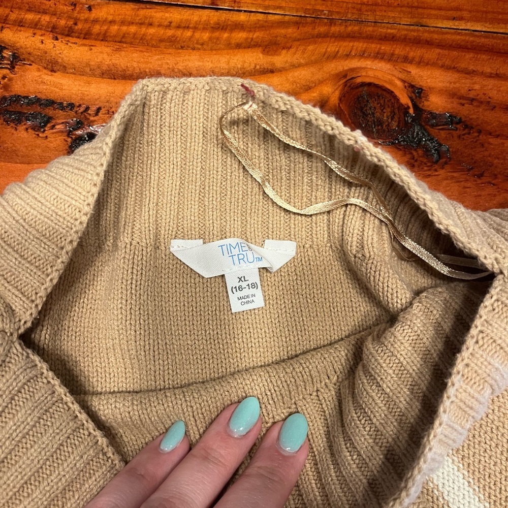 Tan and white striped sweater - Picture 2 of 3